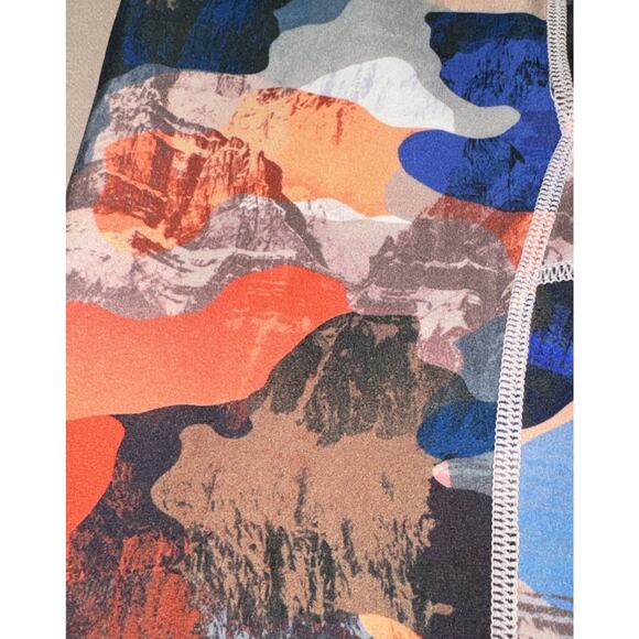 Fabletics Women’s Size XXS High Waisted 7/8 Legging Pocket Multicolor NWOT - Picture 7 of 8